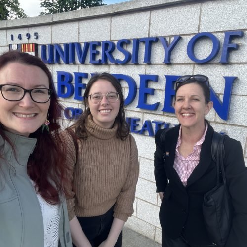 Towards More Inclusive Science Communication: a Collective Reflection